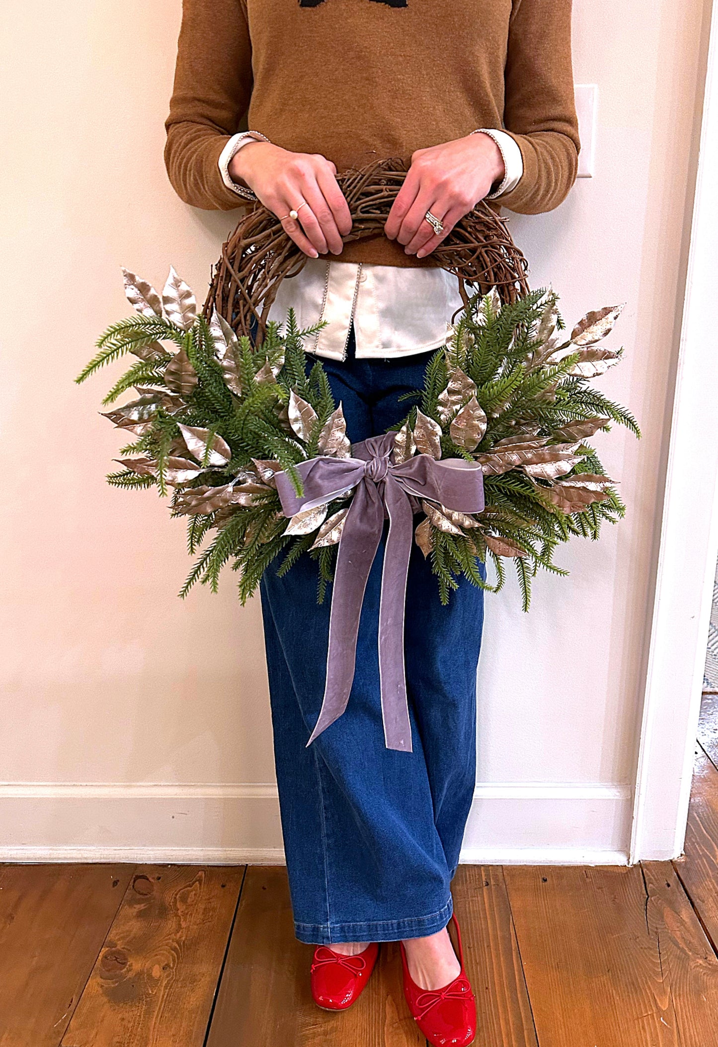 Crescent Pine with Silver Laurel Leaves